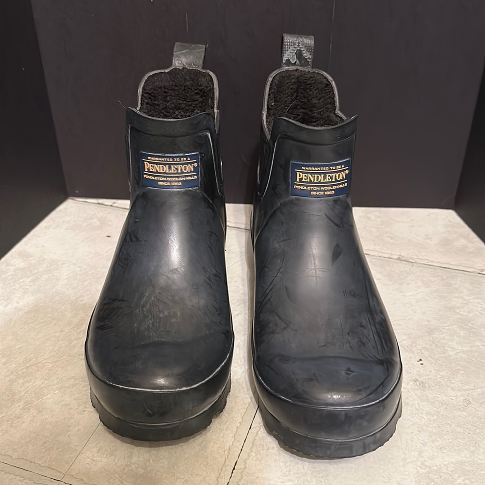 Pendleton Womens Chelsea Rain Boots Faux Fur Lined Size 8